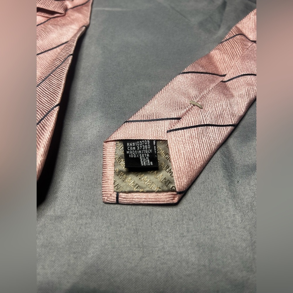 Men’s Giorgio Armani Pink Black Striped Silk Italy Designer Tie - Picture 4 of 4